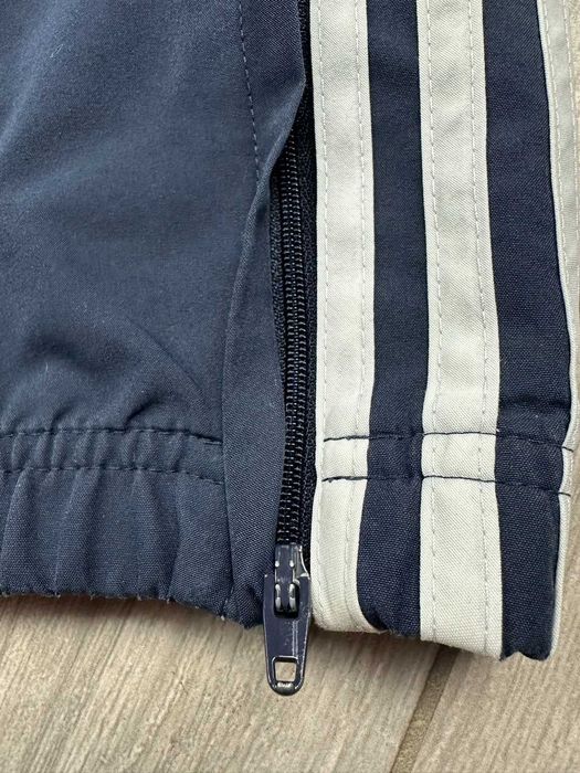 Spodnie dresowe Adidas granatowe 3 paski – klasyk | M/L