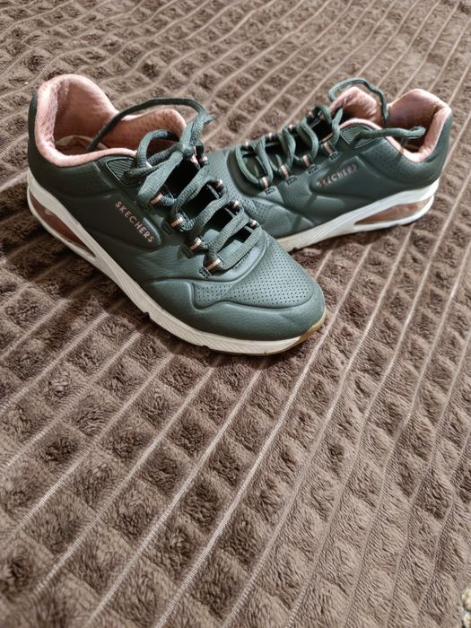 Кросівки Skechers