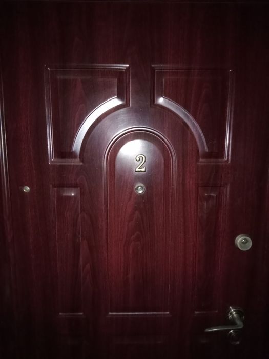 Продаю срочно 2-х комнатная квартира.
