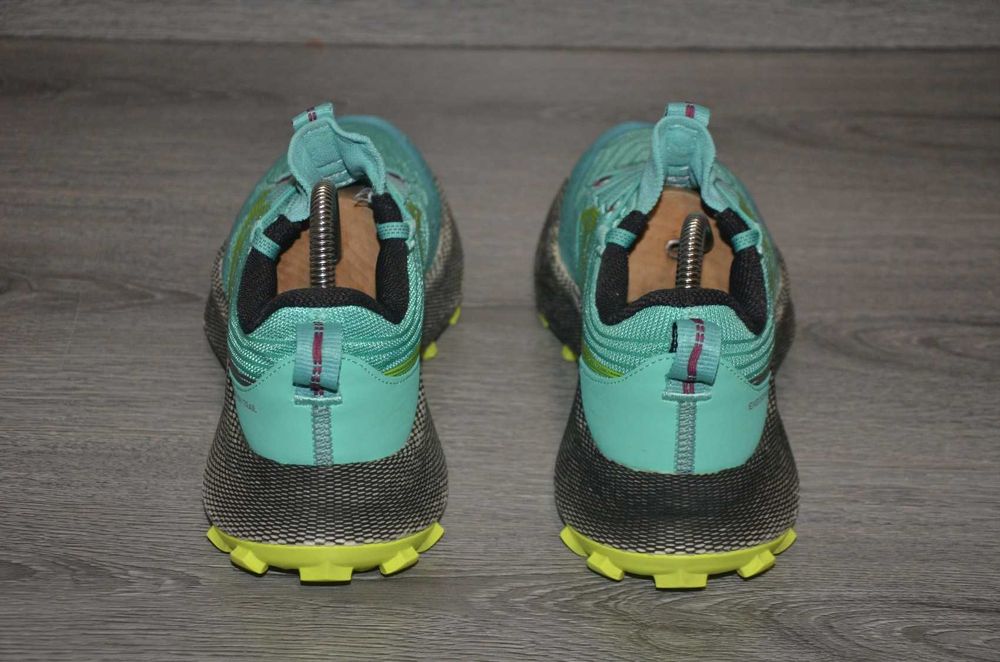 Продам кросівки Фірма Saucony Endorphin Trail.