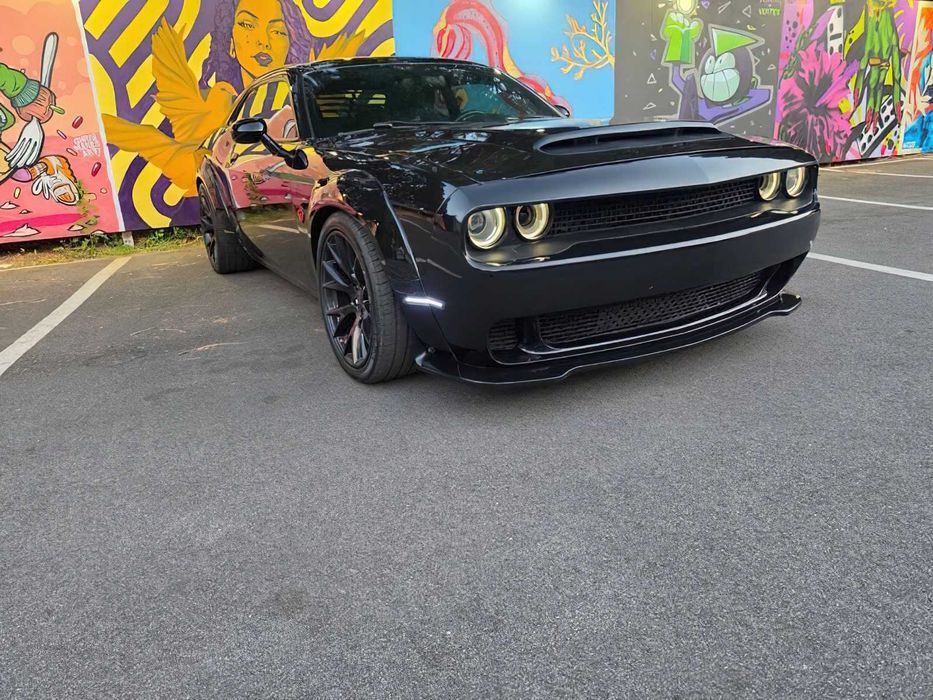 Dodge Challenger SRT Hellcat      2016