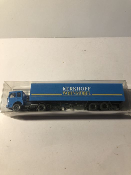 Miniatura MAN wiking