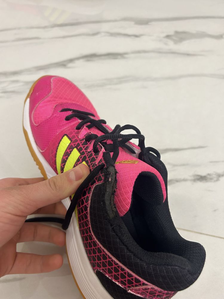 Adidas ligra 4 best sale