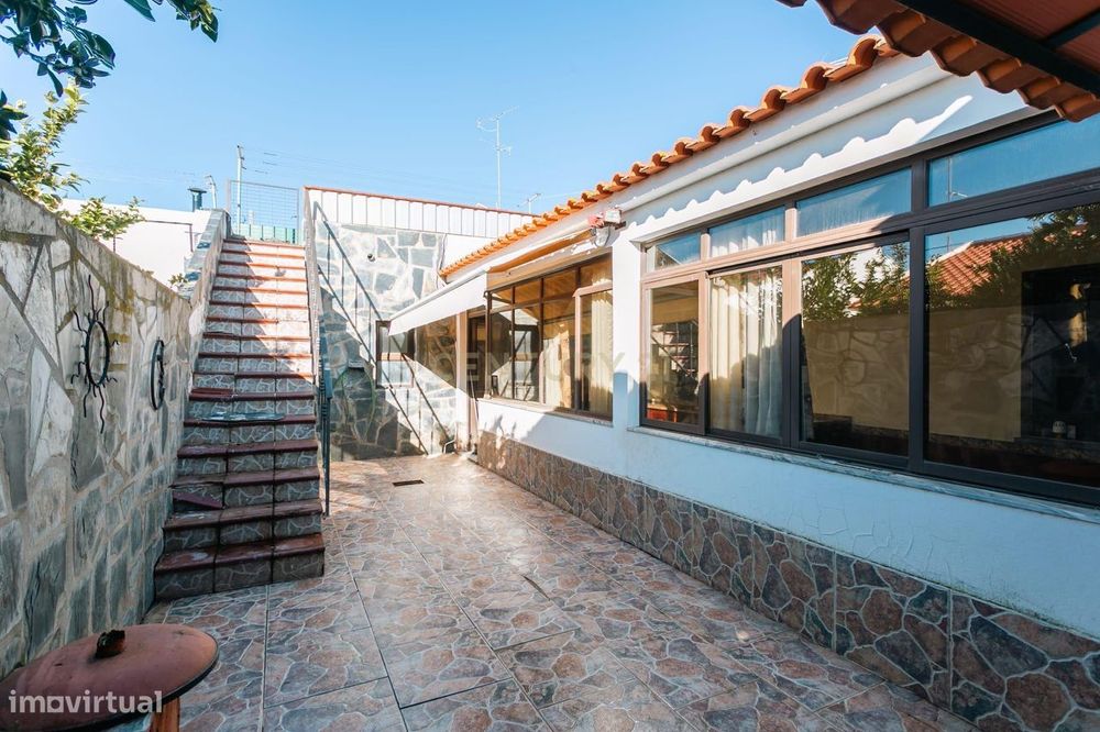 Moradia em Mourão com vista para o Castelo