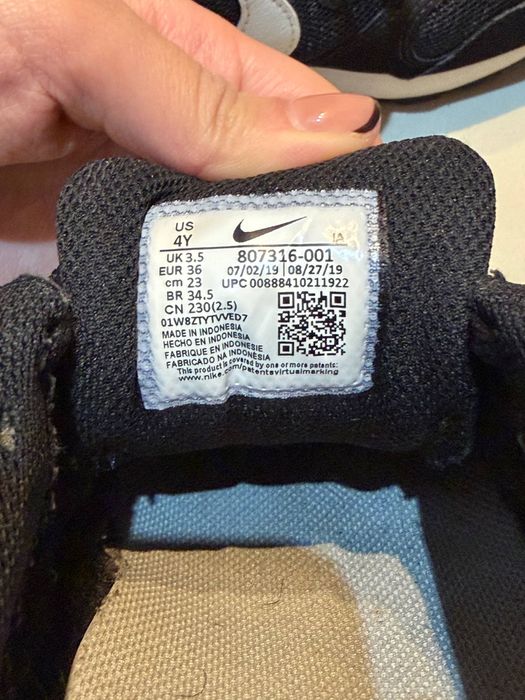 Продам кроссівки Nike
