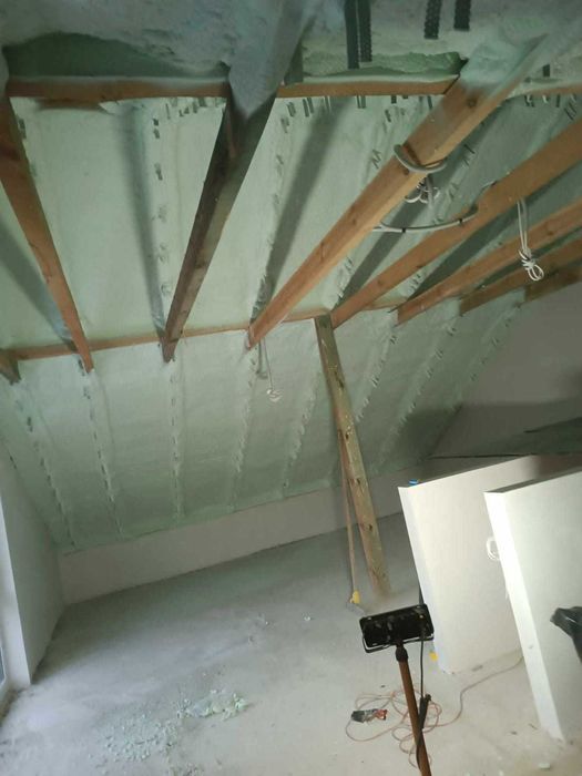 Ocieplenie pianą PUR od 48 zł/m² | Poddasza, stropy, Pianka | Kutno