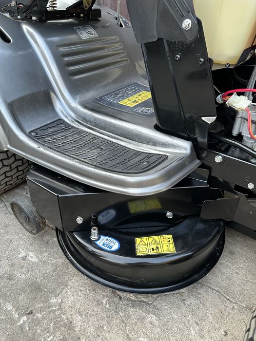 Traktorek kosiarka Lux Tools seria MTD