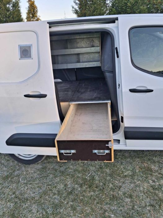 wyposażenie paki Citroen Berlingo
