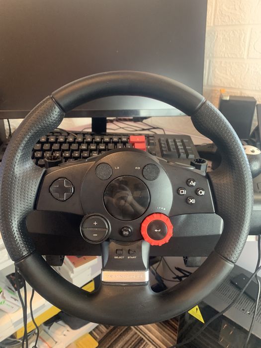Ігровий руль logitech driving force GT 900 градусів 4 800 грн