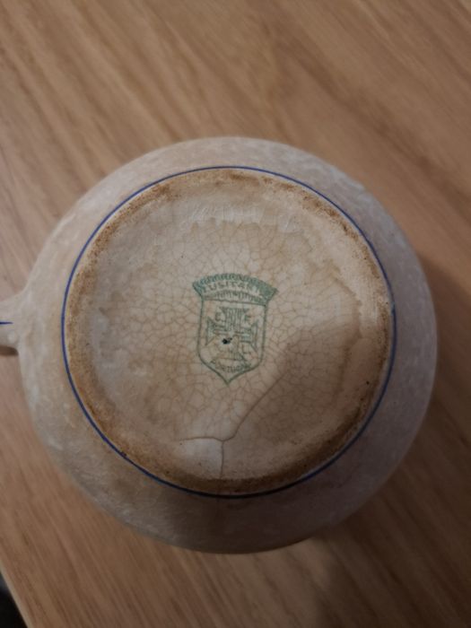 Selling 2 Very Old Cups443348015320944641