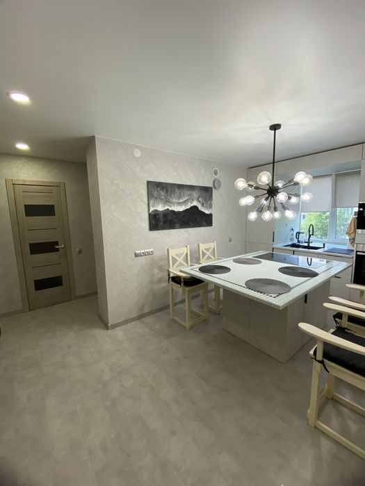 Сдаётся стильная квартира с авторским ремонтом!