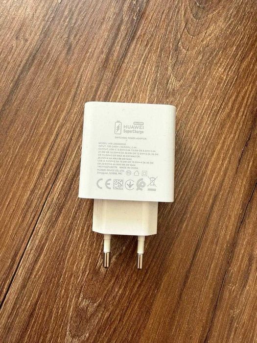 tablet HUAWEI MatePad Pro 13.2, etui, rysik, ładowarka