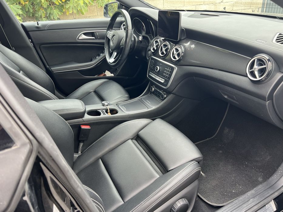 Mercedes-Benz CLA 200d AMG Edition - Nacional & Caixa Auto