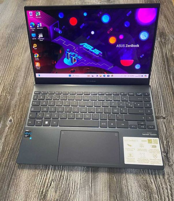 Asus Zenbook 13 OLED