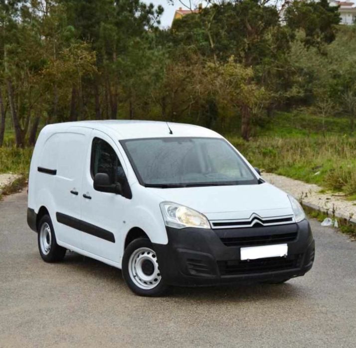 Alugar carrinha mudanças pequenas