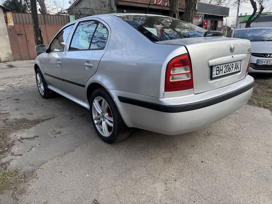 Skoda Octavia  2005 год (родной пробег/один хозяин)
