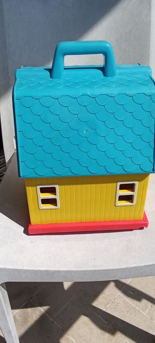 CASA BONECAS Tipo Mala E OUTROS  Com 8 Fotos