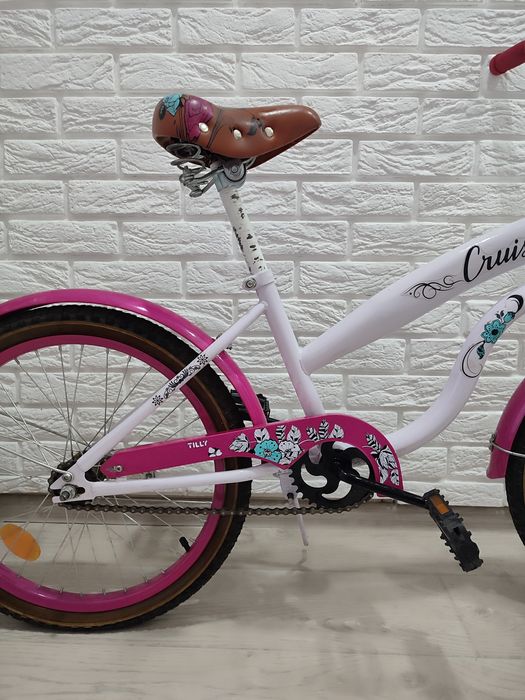 Велосипед для дівчинки Cruiser 20 в хорошому стані