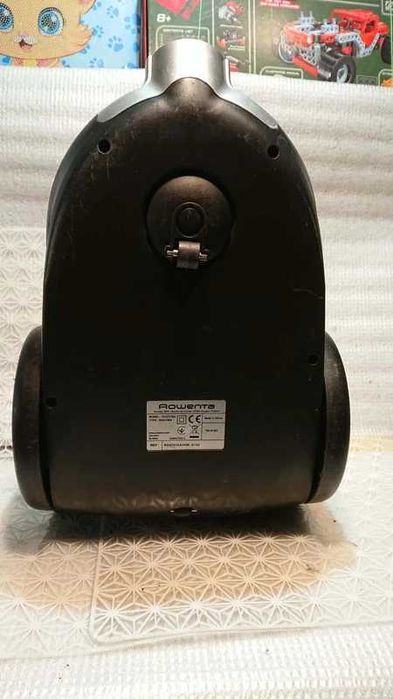 Odkurzacz Rowenta 750 W -bez workowy