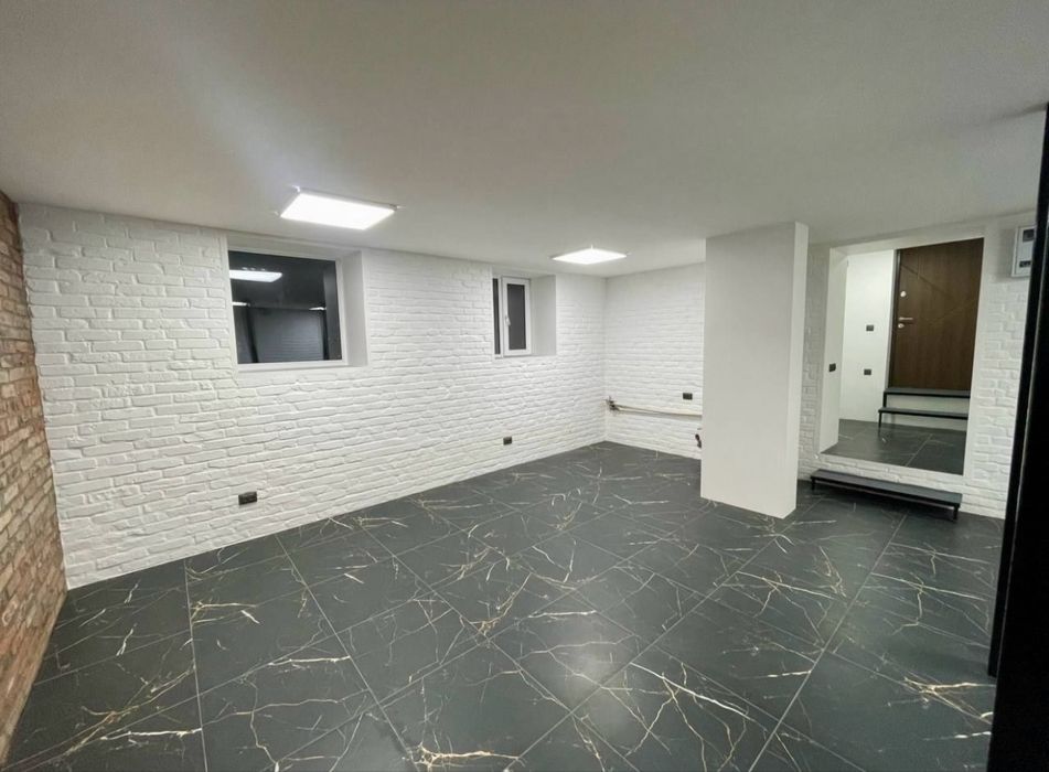 Комерція!!! ЦЕНТР!  45м2