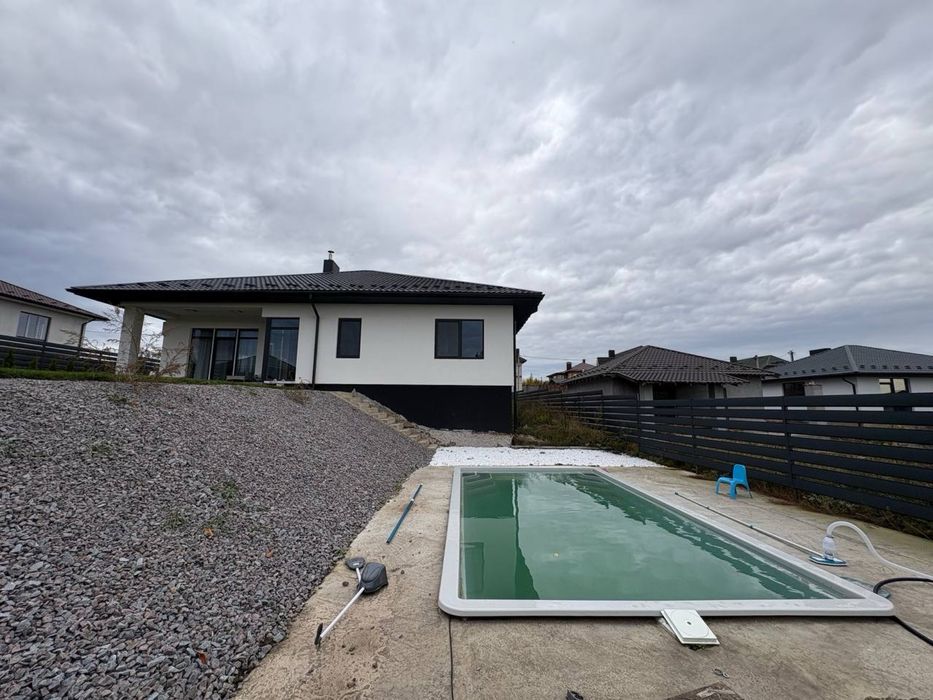 р Будинок 2024 року з басейном, каміном і гаражем на 2 авто + торг !!!