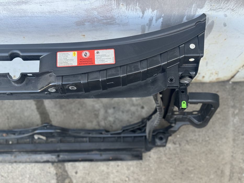 Телевізор Audi a6 c6 установочна панель ауді а6 с6 дизель бензин а6 с6