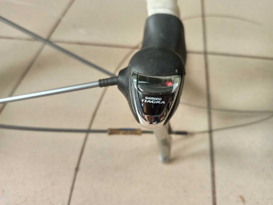 Klamkomanetki szosowe 3x9 Shimano Tiagra ST-4500 prawa lewa