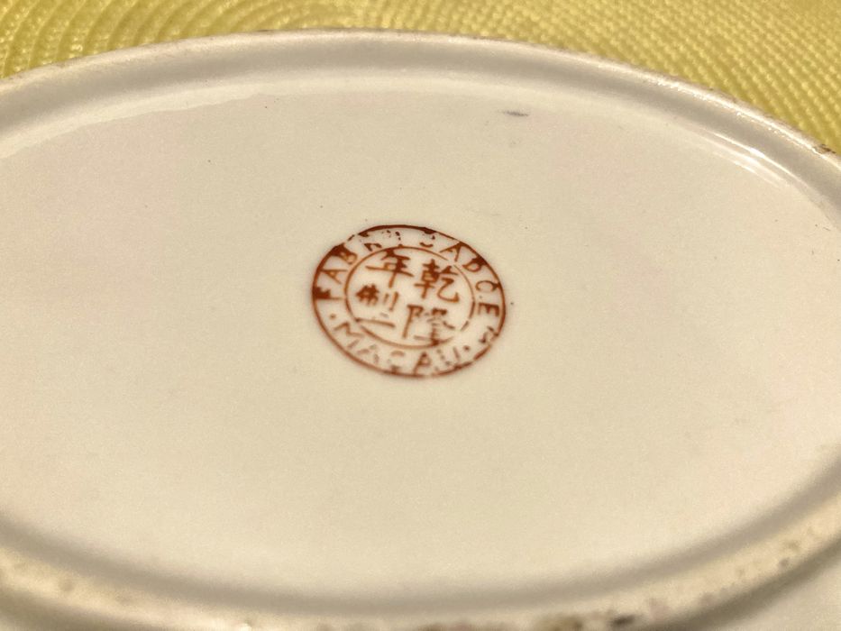 Travessa chinesa antiga