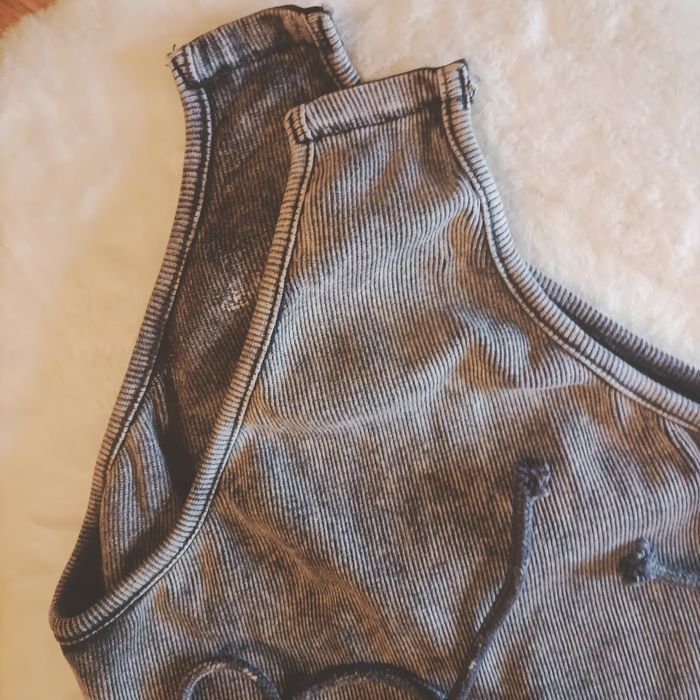 Komplet body kolor szary że spódnicą rozmiar 36