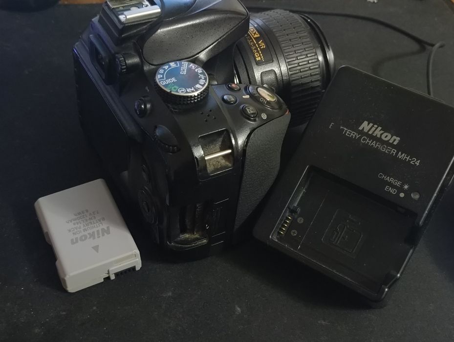 Nikon d3300 + kit + ttl спалах Meike mk950ii