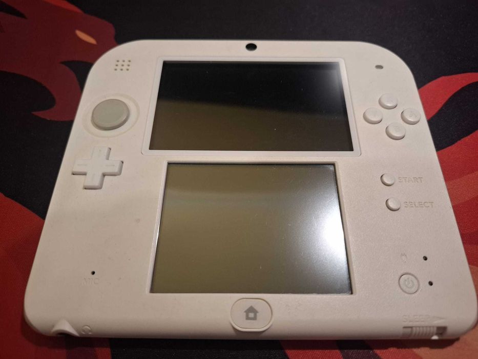 Nintendo 2ds com caixa e encartes modificada 64 GB