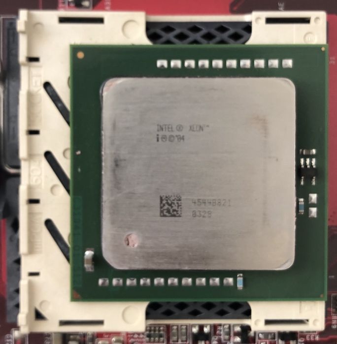 Motherboard HP XW8200 Workstation (RED) com Processador Dual Xeon64738340215810121