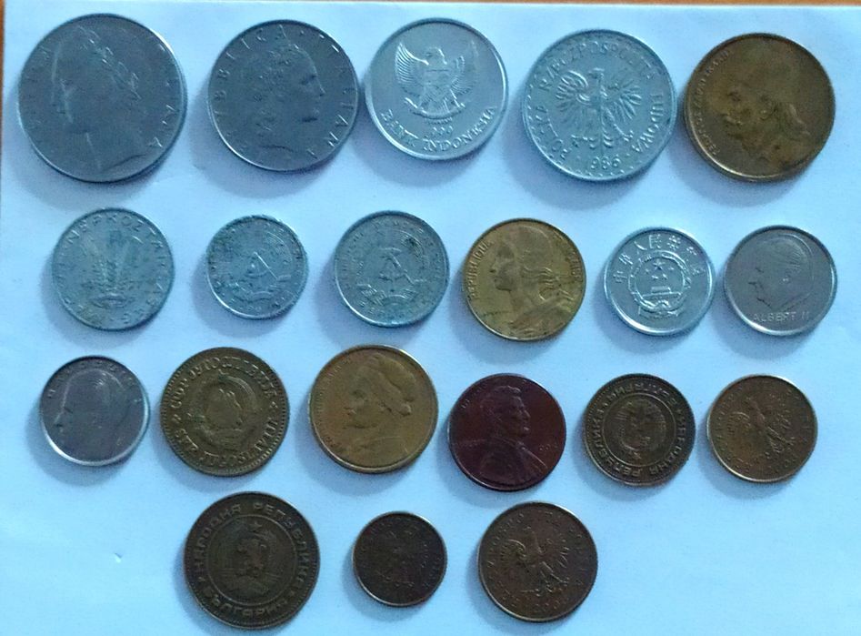 монеты мира 20 шт.