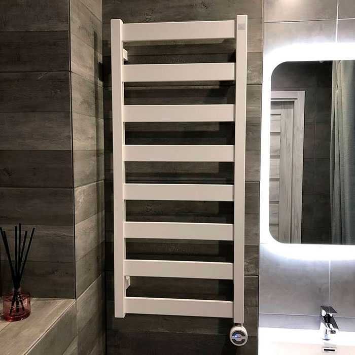 Рушникосушка Terma Vivo 91x50 | 115x50 | 115x40 Чорна і біла