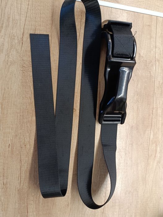 Pas ciążowy do samochodu