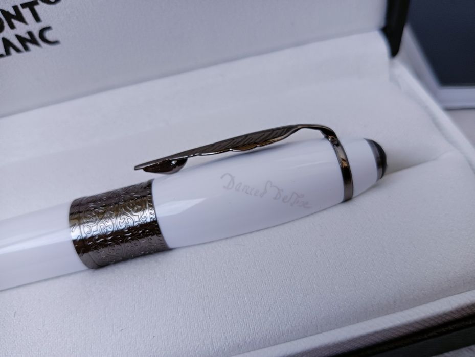 Кулькова ручка Montblanc Daniel Defoe шариковая ручка