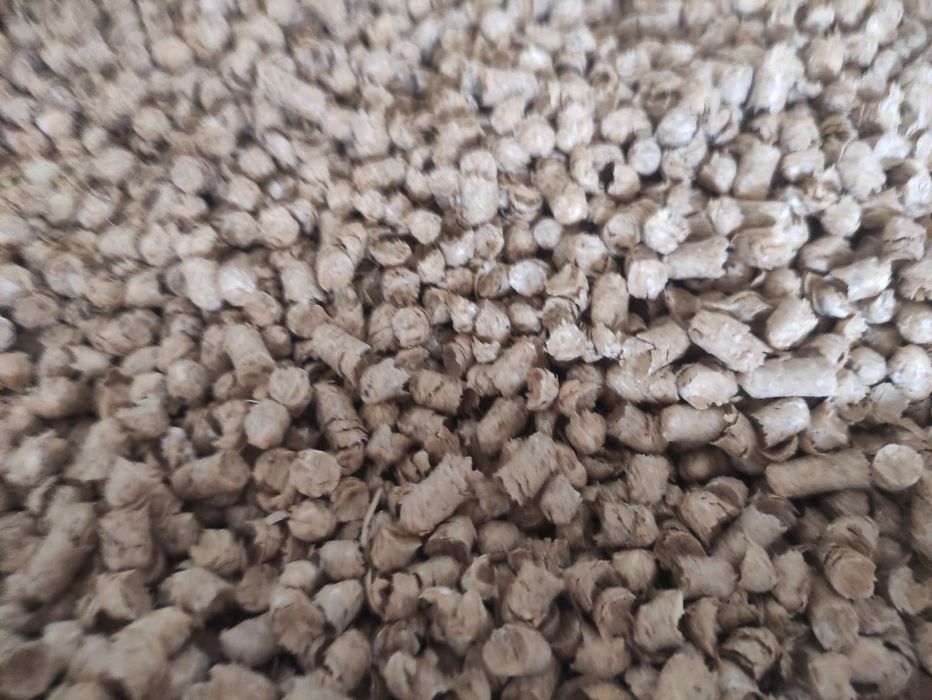 Пеллета світла  6 мм,зола- 0,3% біг-бег,вироблена з шелухи вівса