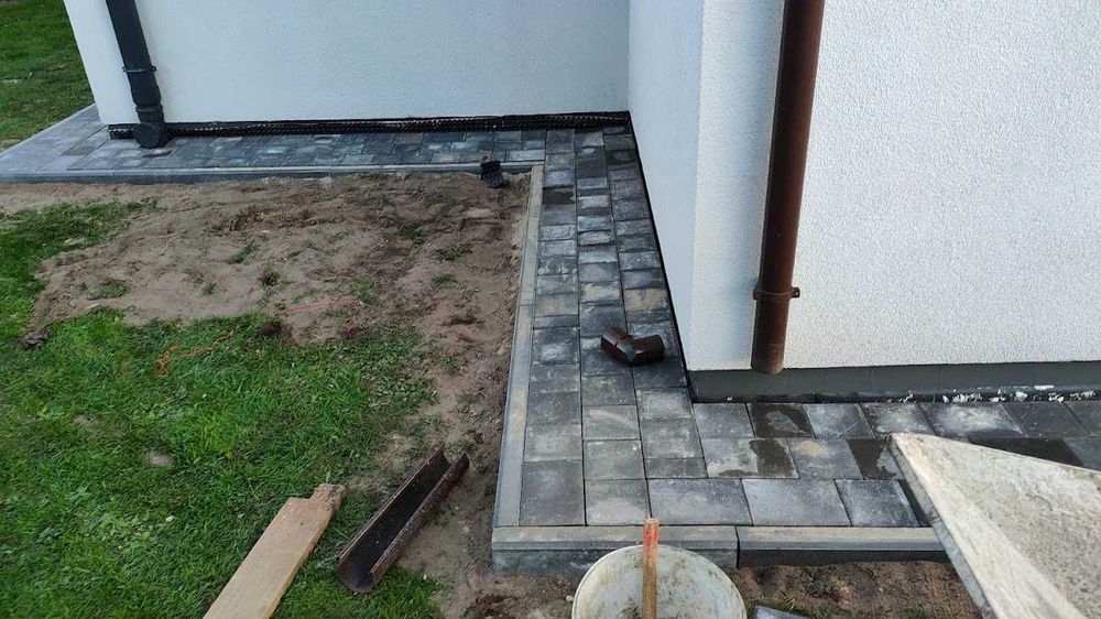 Montaż ogrodzeń Układanie kostki brukowej