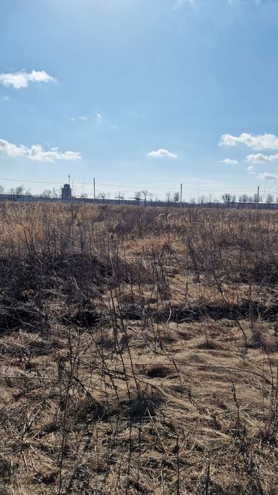Продам земельну р-н Військбуд