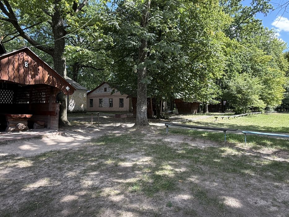 Продаж земельної ділянки 5.7 Га з базою відпочинку Умань