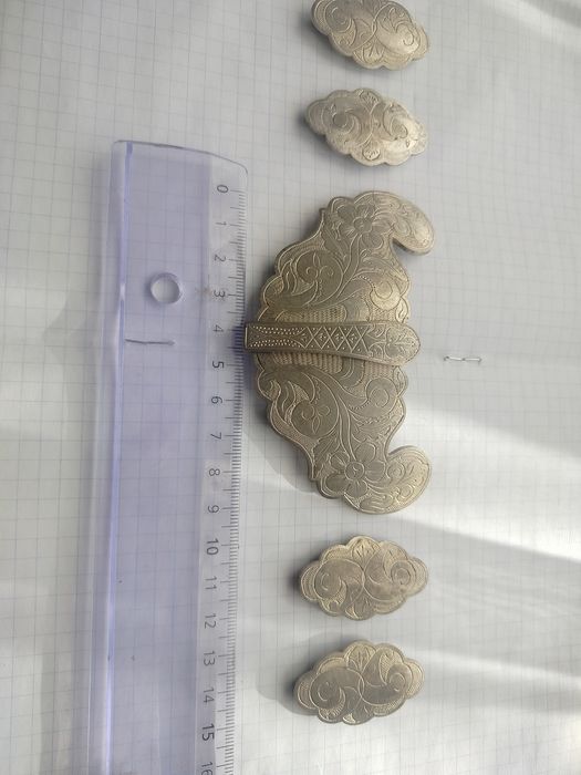 Старовинна латунна пряжка (поясна), кінець XIX — початок XX ст.