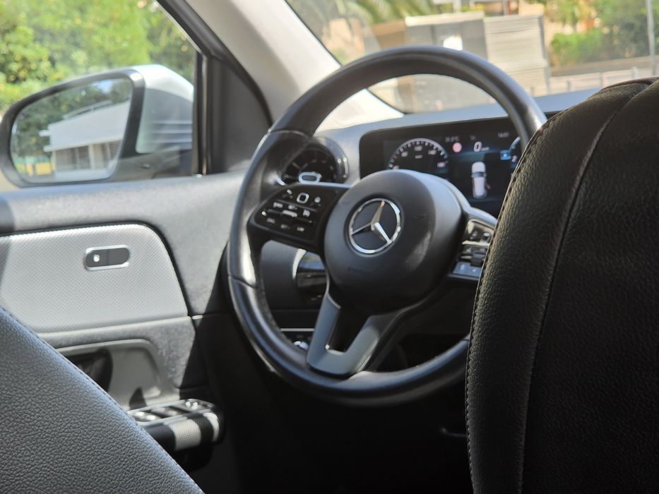 Mercedes-Benz GLA 200 — fotografia 4