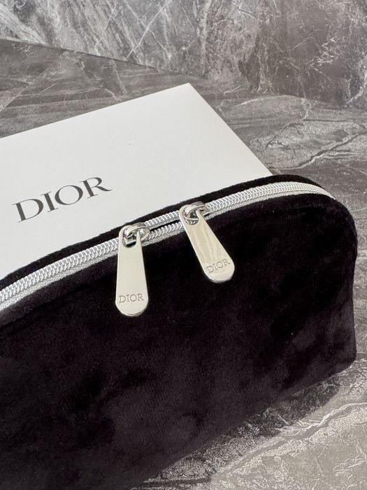 Косметичка Dior у подарунковій упаковці