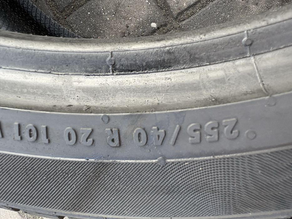 Opona zimowa Continental ContiWinterContact 255 45 R20