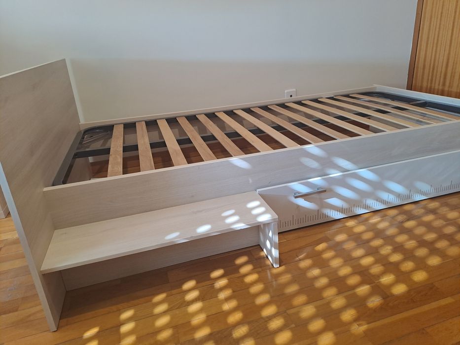 Cama criança/solteiro