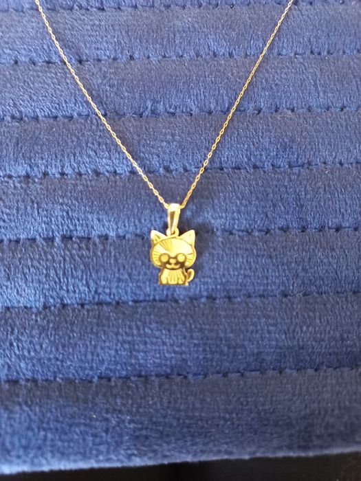 Złoty łańcuszek z zawieszką ślicznym kotkiem 42-45 cm 585/1,08g