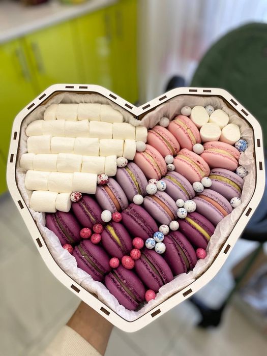 Їстівний подарунок букет для жінки чоловіка чоловічий букет бокс