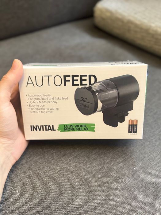 Нова автоматична годівниця для акваріума INVITAL AutoFee