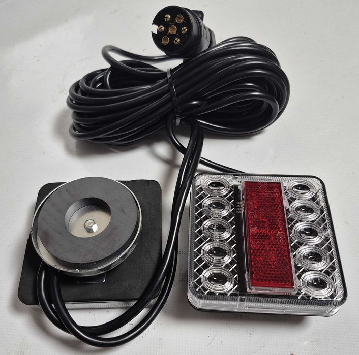 Задні ліхтарі до причепа на магнитах з кабелем