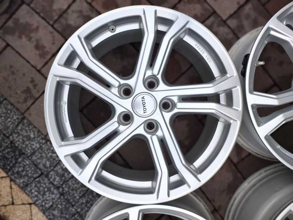 Felgi 17 Toyota 5x114,3 7,5J et40 czujniki TDG2-757